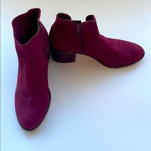 Gianni Bini Suede Burgundy Boots